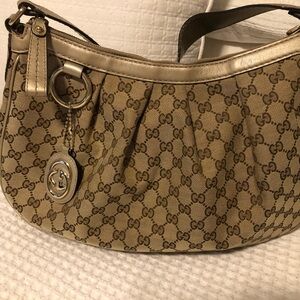 Authentic Gucci Sukey Canvas shoulder bag